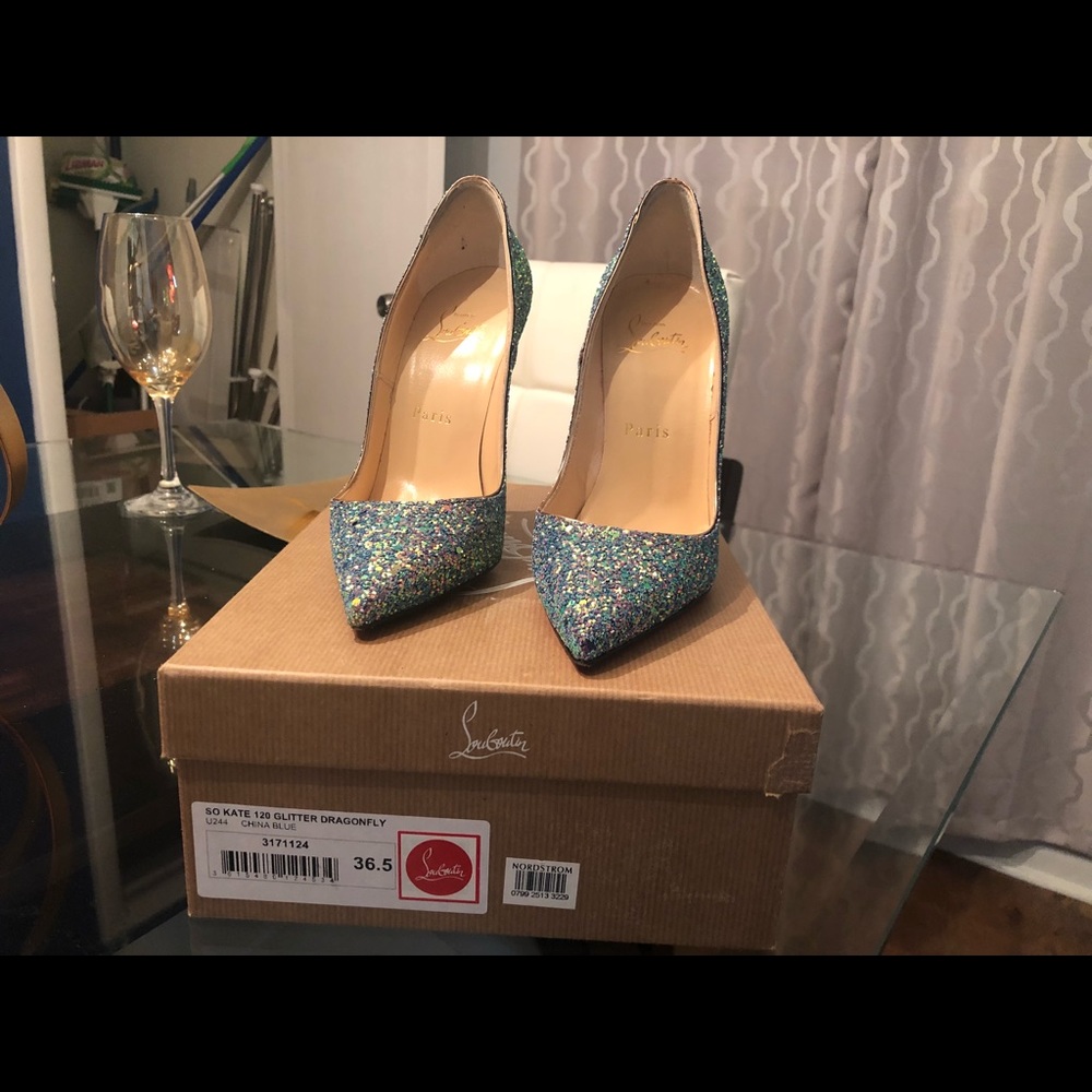 🛑 SOLD Christian Louboutin So Kate - Picture 4 of 6